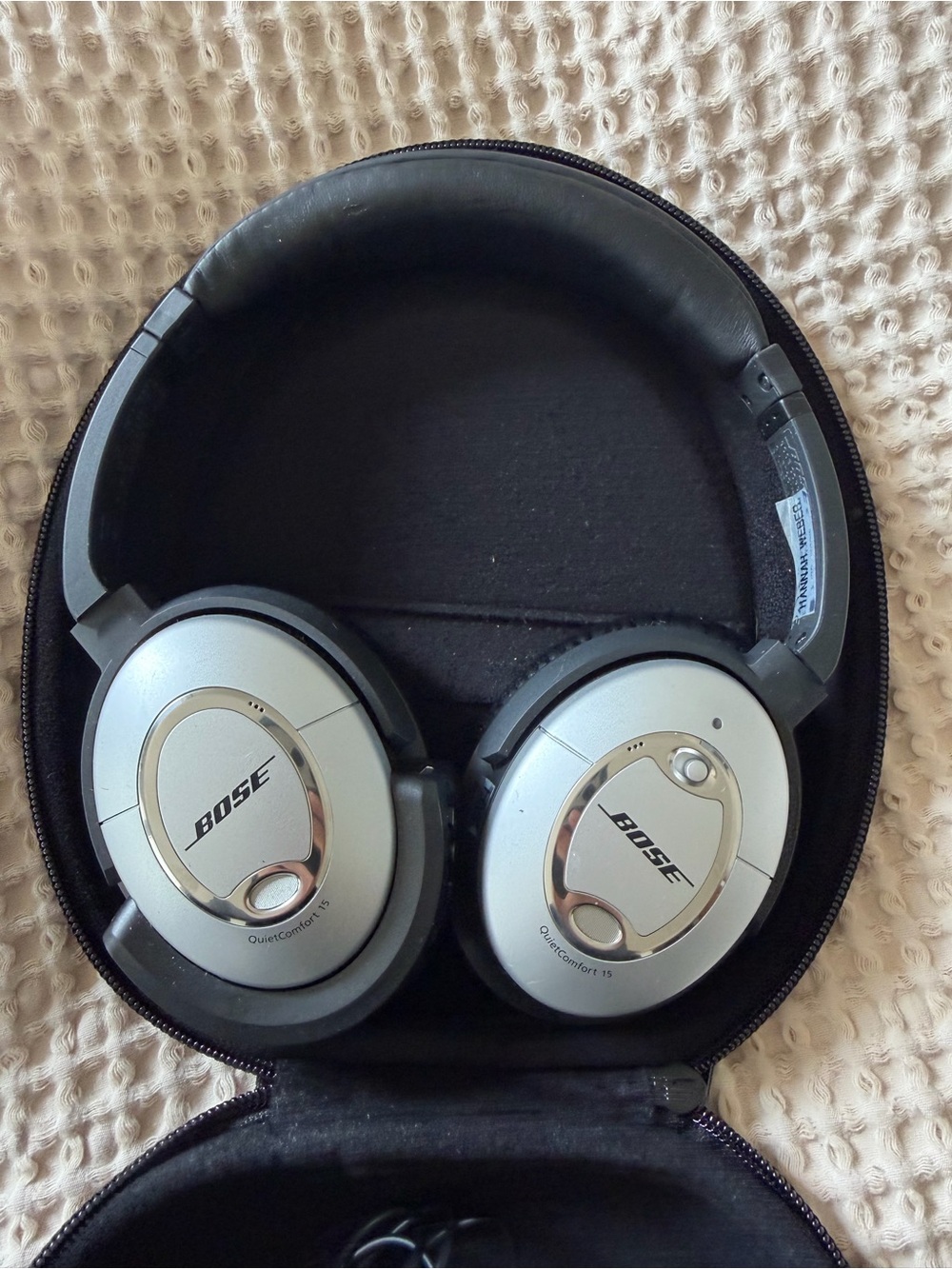 Bose QuietComfort Silver Over-Ear Noise-Cancelling Headphones